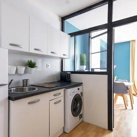 Apartamento Well-designed 1br Close To The Center Of